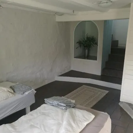 ホテル Byrkjeleite - Modernized House With 5 Bedrooms 3*