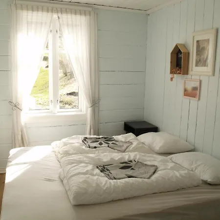 Semesterbostad Byrkjeleite - Modernized House With 5 Bedrooms *