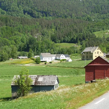 Semesterbostad Byrkjeleite - Modernized House With 5 Bedrooms *