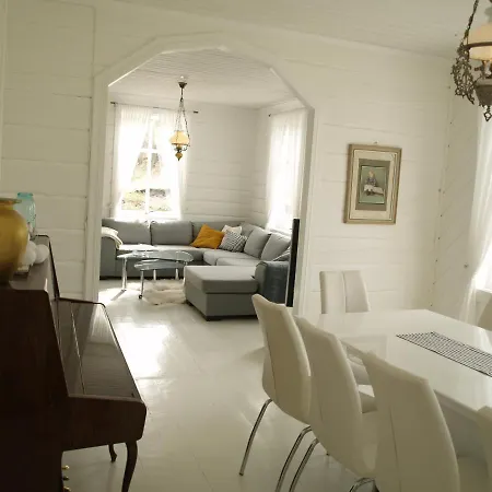 Hotel Byrkjeleite - Modernized House With 5 Bedrooms 3*